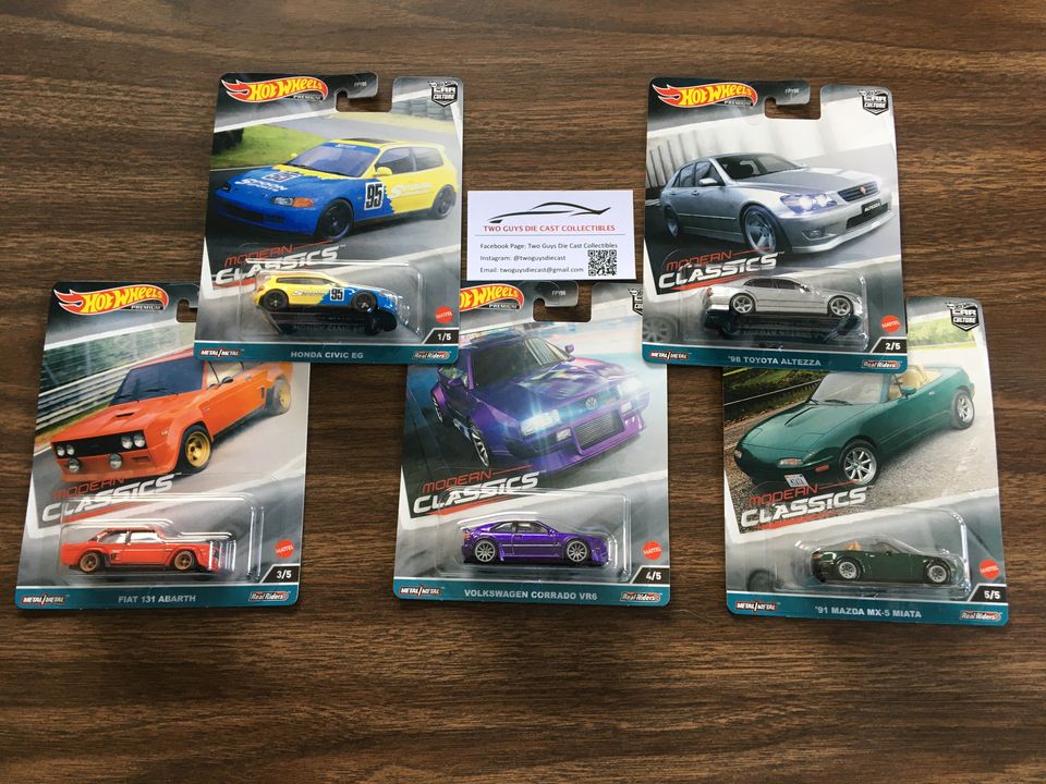 2023 Modern Classics Set